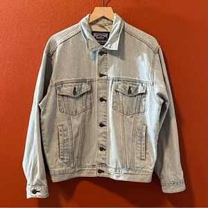 Hard Rock Cafe Boston Men’s Vintage Save The World Blue Denim Button Up Jacket